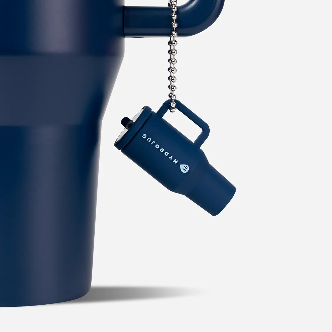 traveler-keychain-p1 Web-TravelerKeychainPhotos-Navy2.webp