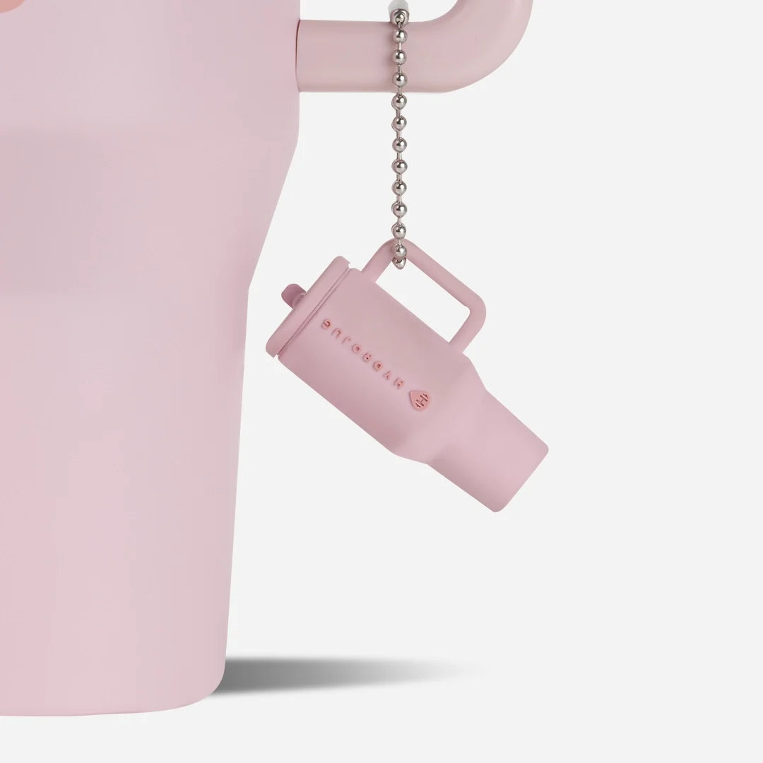 traveler-keychain-p1 Web-TravelerKeychainPhotos-PinkSand2.webp